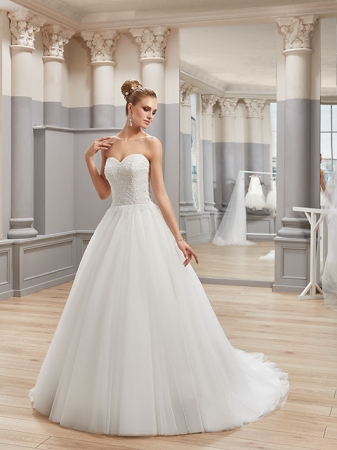 限定価格セール! PRONUPTIA フランス製ウェディングドレス PARIS プロニプシアパリ - ウェディング