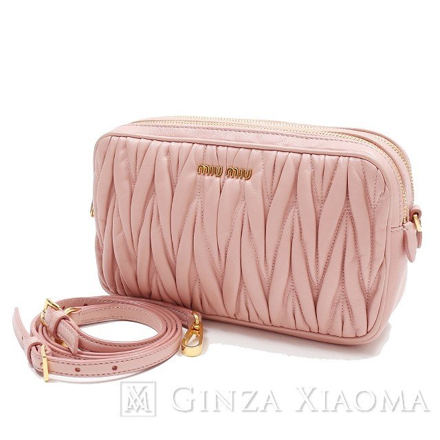 高品質の激安 【美品】ミュウミュウ 小物入れ ポシェット ショルダーポーチ マテラッセ - ポーチ/バニティ