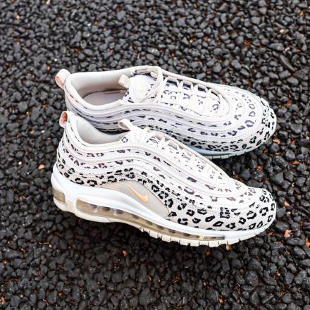 年末のプロモーション 10日まで値下げ!新品未使用!ナイキウィメンズエアマックス97 SEレオパード - スニーカー