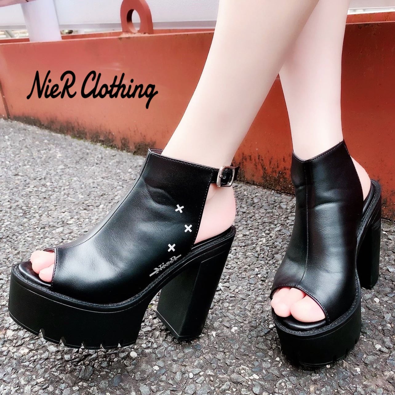 【最安値挑戦!】 NieRハイヒール厚底サンダル【身長約13cmUP】 - サンダル