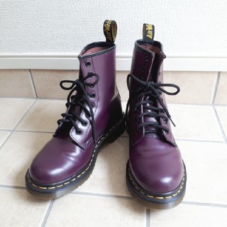 オープニング 大放出セール ドクターマーチン パープル 8ホール Dr.Martens - ブーツ