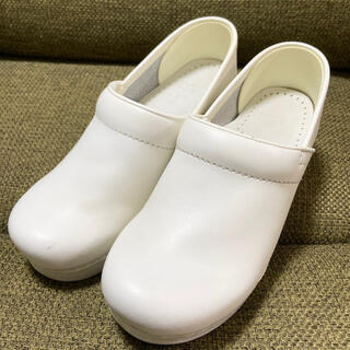 【メーカー再生品】 ダンスコ36 白 - サンダル