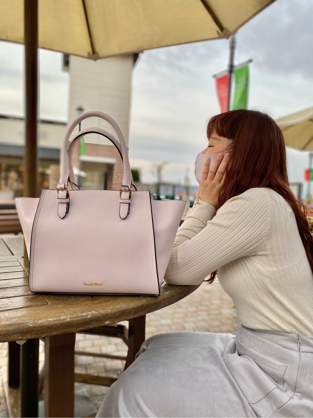 【驚きの値段】 サマンサタバのバック - クラッチバッグ