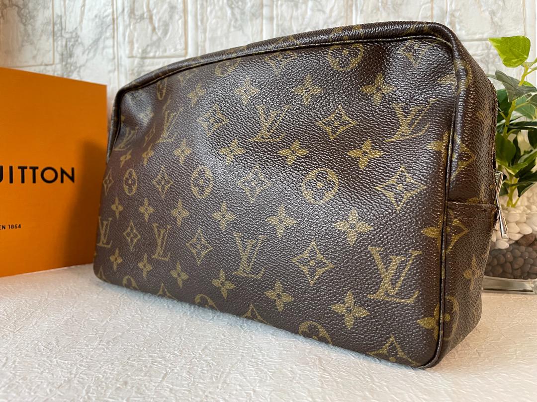 驚きの値段で ルイヴィトン トゥルーストワレットメイクポーチ モノグラム - ポーチ/バニティ