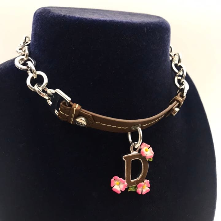 上品 Christian 茶革×ハイビスカス①チョーカーネックレス Diorディオール - ネックレス