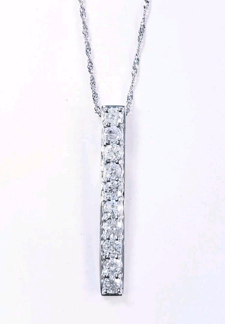 激安な 純プラチナ台 Iライン型ペンダントネックレス ダイヤモンド10石計0.5ct - ネックレス
