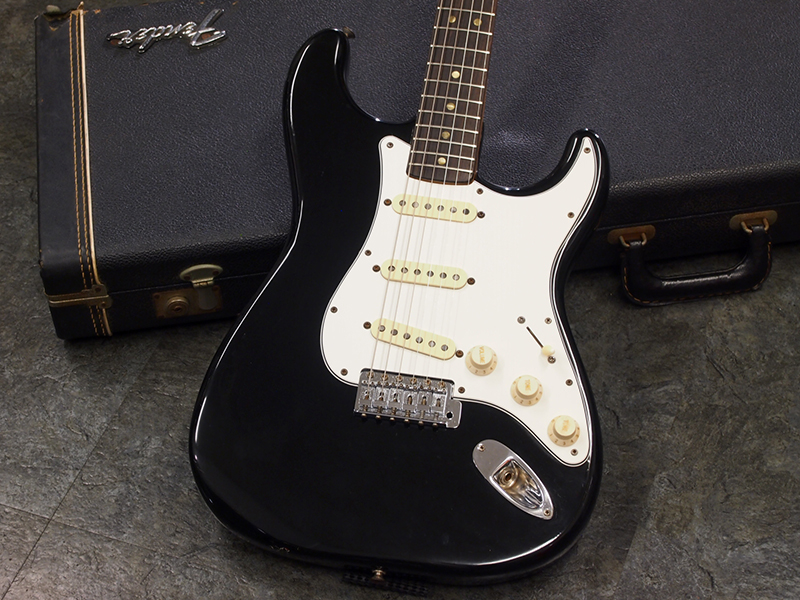 最新の激安 Fender フェンダー ストラトキャスター Stratocaster USA - エレキギター
